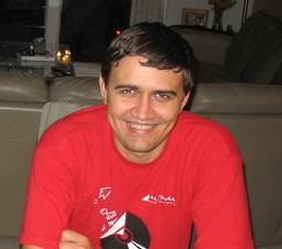 Alex  Levashov