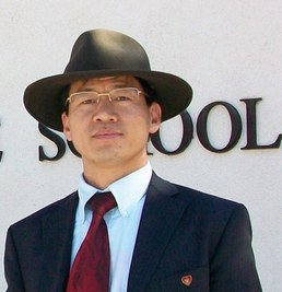 Charles Zhou   周楚新